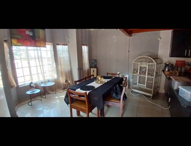 3 BEDROOM FREESTANDING FOR SALE IN MODEL PARK